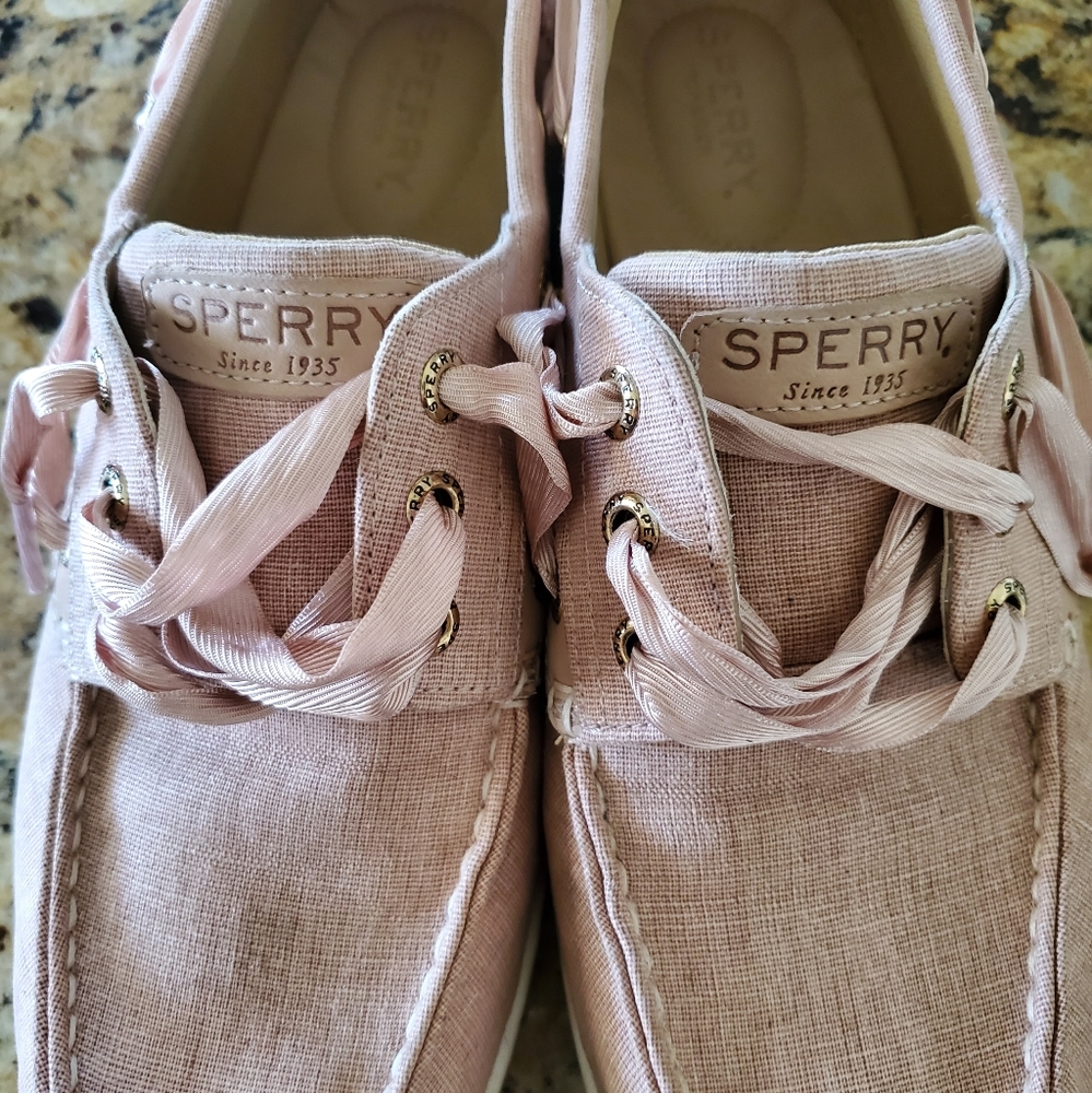 Sperry peach shoes
